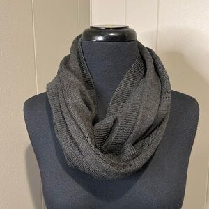 Michael Michael Kors Unisex Women’s Men’s Infinity Scarf Knit Breathable